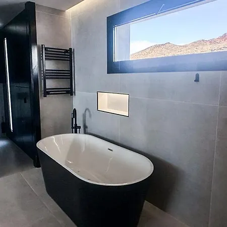 Villa Infinity *