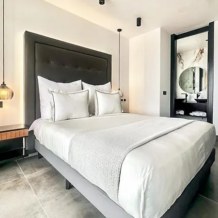Villa Infinity