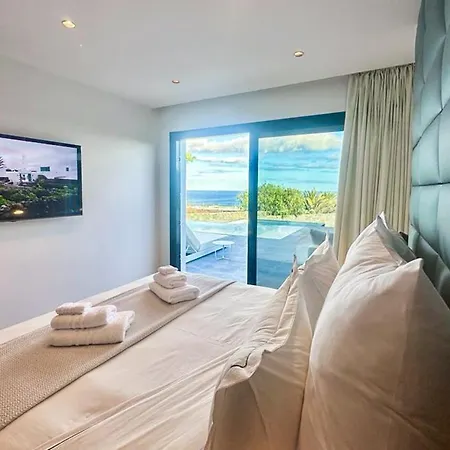 Infinity Villa *