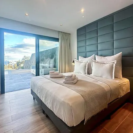 Infinity Villa *