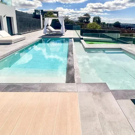 Infinity Villa *