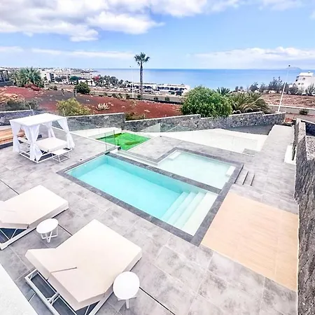 Infinity Villa *