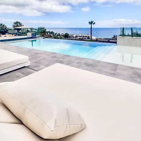 Villa Infinity